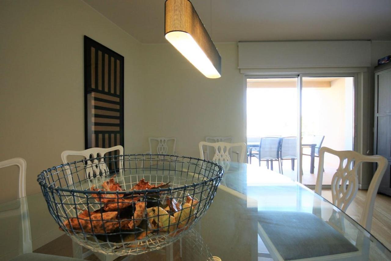 Modern In Luxurious Condominium Cascais
